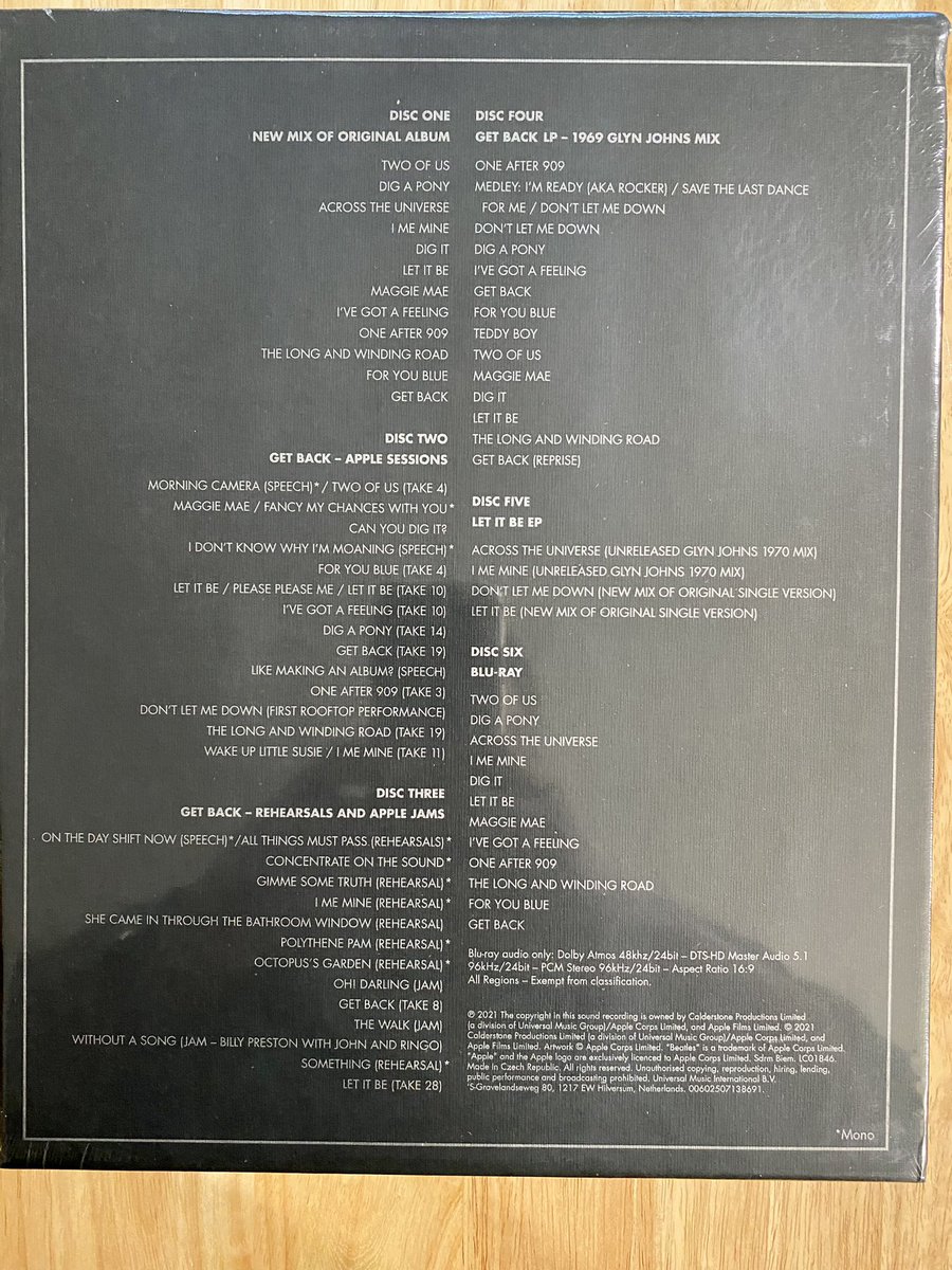 carlosgvizcaino's tweet image. Deluxe CD Boxset
#RecordOfTheDay
#AlbumOfTheDay
#LetItBe
#TheBeatles