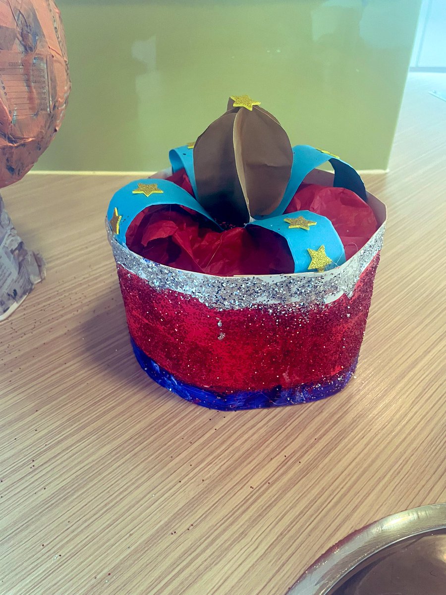adelebarker_x's tweet photo. Kings coronation celebrations on @WardKeats  🇬🇧👑🇬🇧👑🇬🇧 @WeAreLSCFT  @Victori02240665 @Stubbs9Louise https://t.co/kd2PUrqB9b