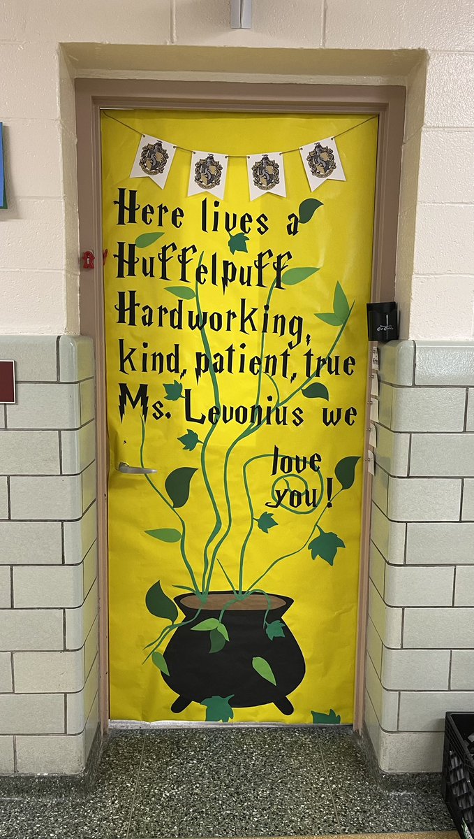 Ms. Levonius tweet media