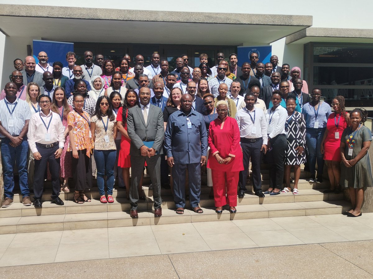 Agricday's tweet photo. #WFP is ensuring that more than half of nutritious food products requirements are procured within #Africa. @WFP food safety and quality team in Africa is promoting a local sourcing policy through technical engagement with the local manufacturers.
A Retreat held in #Ghana. https://t.co/I8a2Evq5Ph