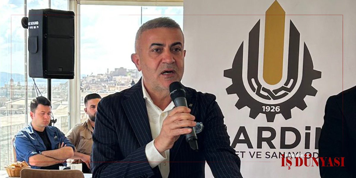 trdeisdunyasi's tweet photo. Mardin etkinliğimiz Akkuş Gayrimenkul Yönetim Kurulu Başkanı Abdülkadir Akkuş’un konuşmasıyla devam ediyor. 

#ekonomi #işdunyasi #ekonomiyayıncılığı #dergi

@akadirakkus34 https://t.co/vRFmIRmg0n