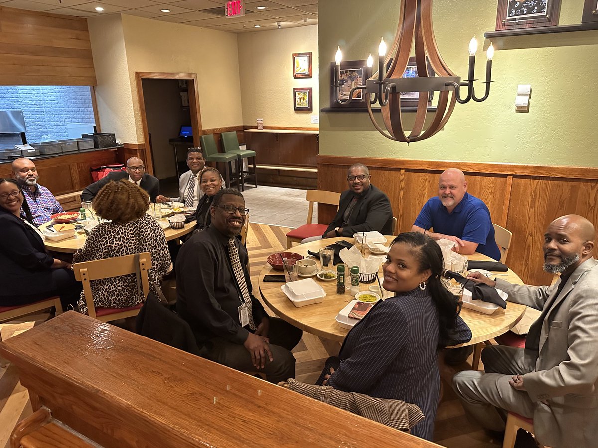 DOCSFIVE's tweet photo. Celebrating with some of Rocket City’s Finest Educators##DOCS5 https://t.co/lAJTv0leTD
