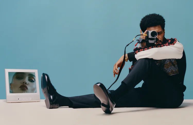 hourly weeknd ✩ tweet media