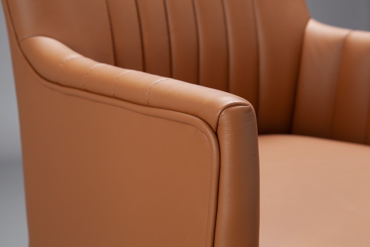 thechairpeople's tweet image. The Mel Flute Bar stool in Crest Leather Shelly Saddle. 
@crestleather 

thechairpeople.co.uk/product/mel-fl…

#barstool #leatherbarstool #crestleather #shellstyle