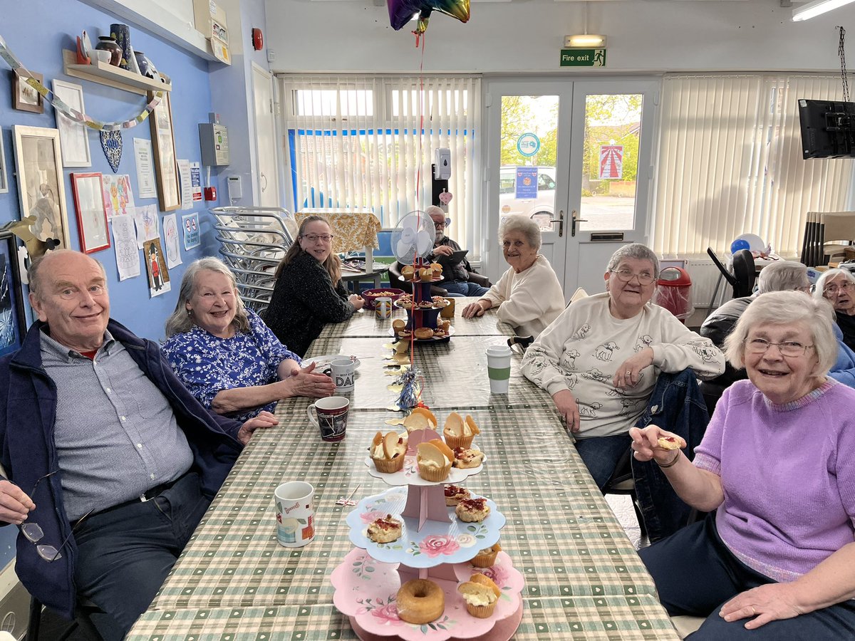 Ruthnjackson's tweet photo. Here we go again. Waffle and Pancake day for our lovely community. Dont ever feel lonely in ME5 just come along and join us! #socialisolation #celebrating #CoronationBigLunch #CoronationBigLunch #BigHelpOut #waldersladetogether #WALT #netcommunityhub https://t.co/NMQA5QL31c