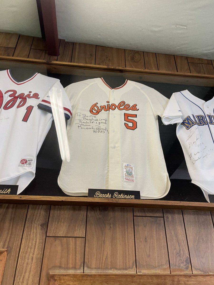 ChipFontanazza's tweet photo. Great weekend getting to spend time at the historic Sho-Me Baseball Camp in Reeds Spring, Missouri!

It was also an honor to witness the field dedication for Bill Virdon. A former Rookie of the Year and 2x Manager of the Year in the MLB. https://t.co/7fhx8x04ZL