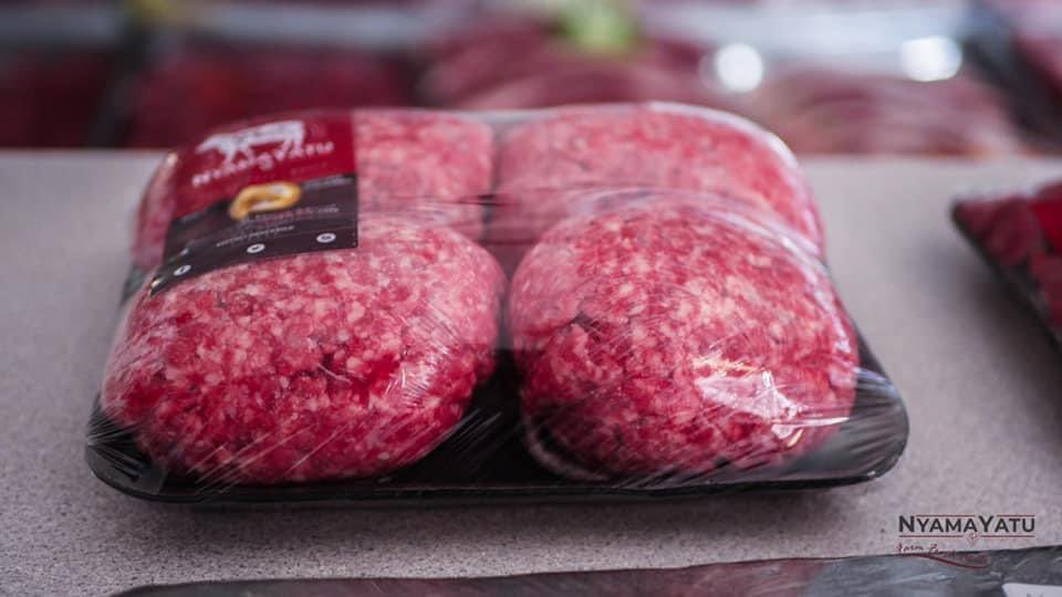 NyamaYatu's tweet photo. MINCED MEAT MONDAY!

WE DON'T MINCE OUR WORDS WHEN IT COMES TO OUR MINCE.

What goes into our mince? Exactly what it says on the pack. Only meat. Made from the best cuts of meat. Nothing more. Nothing less. #BuyZambia #BuyLocal #NiNyamayatu #Nyamayatu #ZambiasBestMeat #Zambia https://t.co/ky0Cv5o7Fl