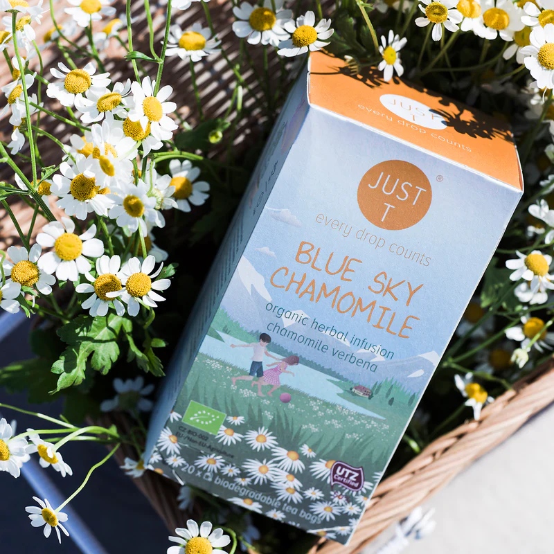 We included the floral Just T Blue Sky Chamomile Tea in our April box 🌼

#chamomile #floraltea #herbaltea #verbena #relaxation #timeforacuppa #wellbeing #monthlysubscriptionbox #selfcare #snacklover #healthysnackbox #subscriptionboxes #vegan #subscriptionbox #subscriptionboxuk