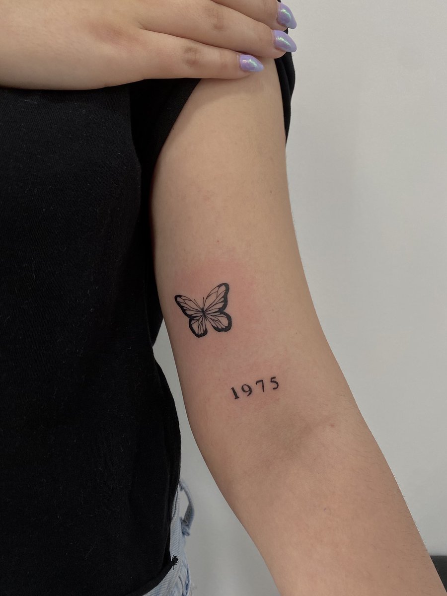 2f_ab's tweet photo. ⚠️Lisboa⚠️

Dia 22 a 25 vou estar a tatuar no estúdio @/lucid.studi0 outra vez!!
Para saberem orçamentos ou fazerem marcações enviem mensagem no insta estudiodaduda ✨🫶🏻 https://t.co/UAacmAppdZ