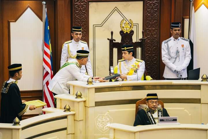 God bless you always prince tengku El Hassanal Sha of Malaysia 🤴🇲🇾