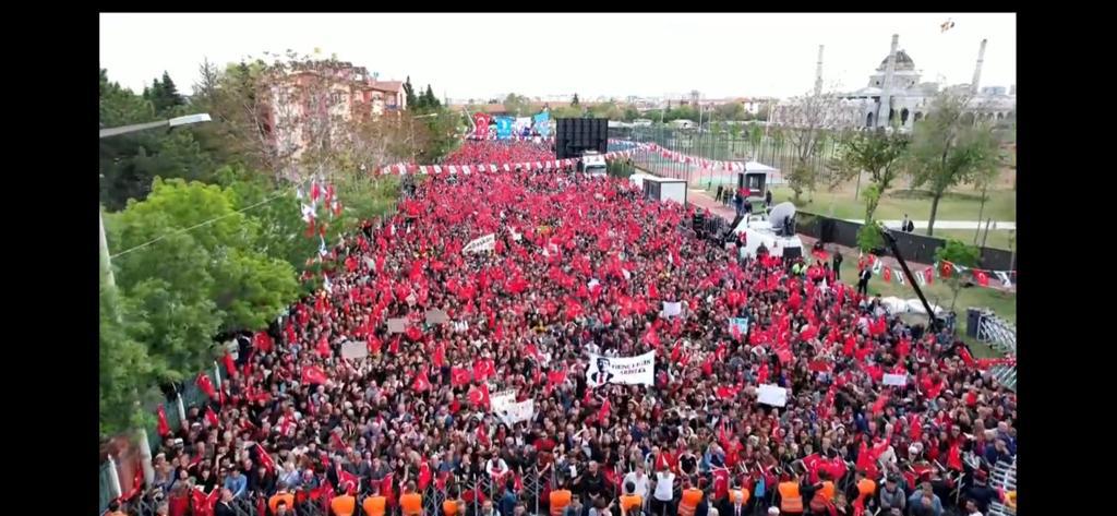 OmerrUnal's tweet photo. 13. Cumhurbaşkanı Yardımcısı Adayımız Sn @ekrem_imamoglu ile birlikte Konya’lı hemşehrilerimizi selamlıyoruz.
Sevgi Kazanacak 
Umut Kazanacak
Her Şey Çok Güzel Olacak
#HaydiTürkiye 
#HaydiKonya https://t.co/DxArrrn4l5