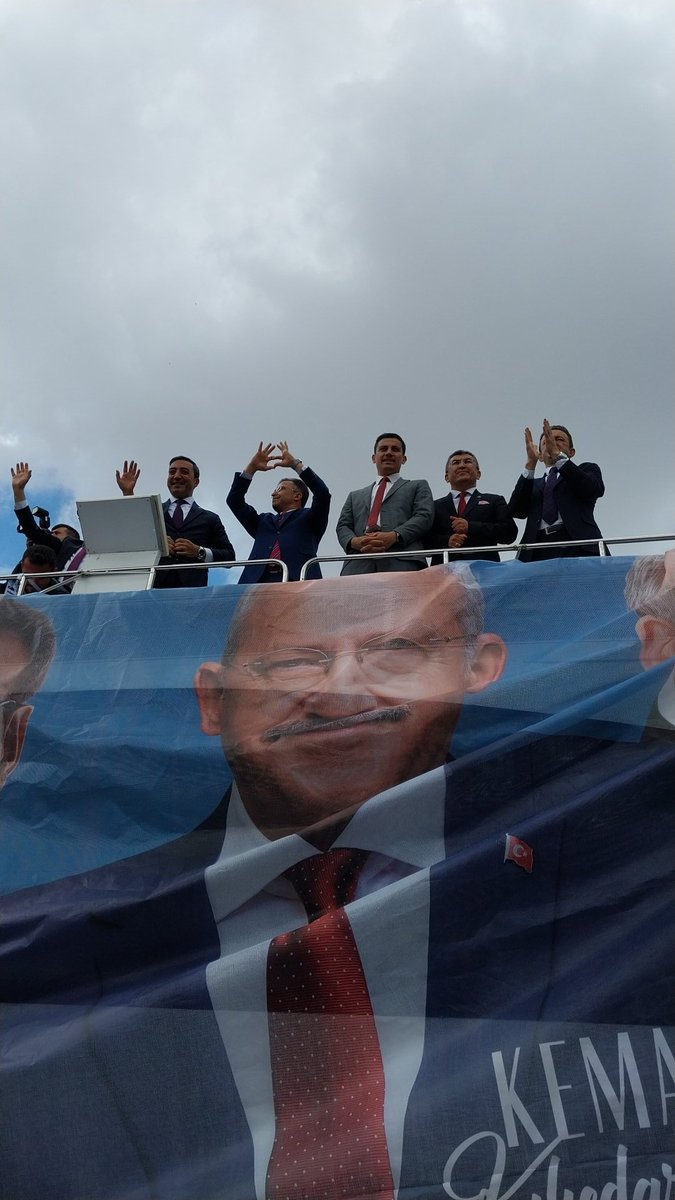 OmerrUnal's tweet photo. 13. Cumhurbaşkanı Yardımcısı Adayımız Sn @ekrem_imamoglu ile birlikte Konya’lı hemşehrilerimizi selamlıyoruz.
Sevgi Kazanacak 
Umut Kazanacak
Her Şey Çok Güzel Olacak
#HaydiTürkiye 
#HaydiKonya https://t.co/DxArrrn4l5