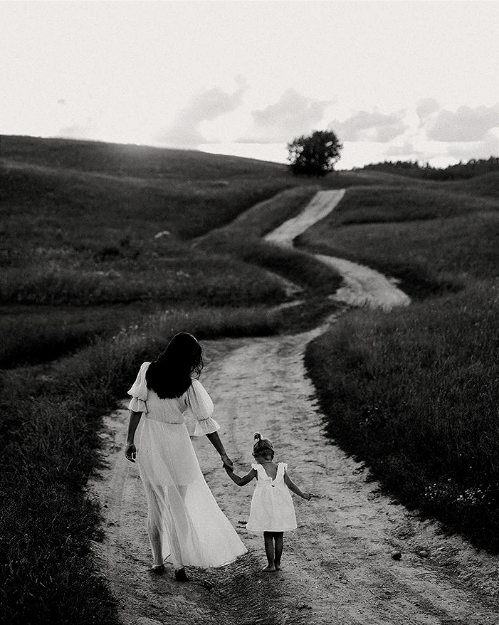 Pixelesfelices's tweet photo. Con está sesión tan bonita os deseo un  Feliz día a todas las mamis!!❣️ 
"El amor de una madre es el combustible que hace que un ser humano logre lo imposible." https://t.co/Aw5fIPuyCM