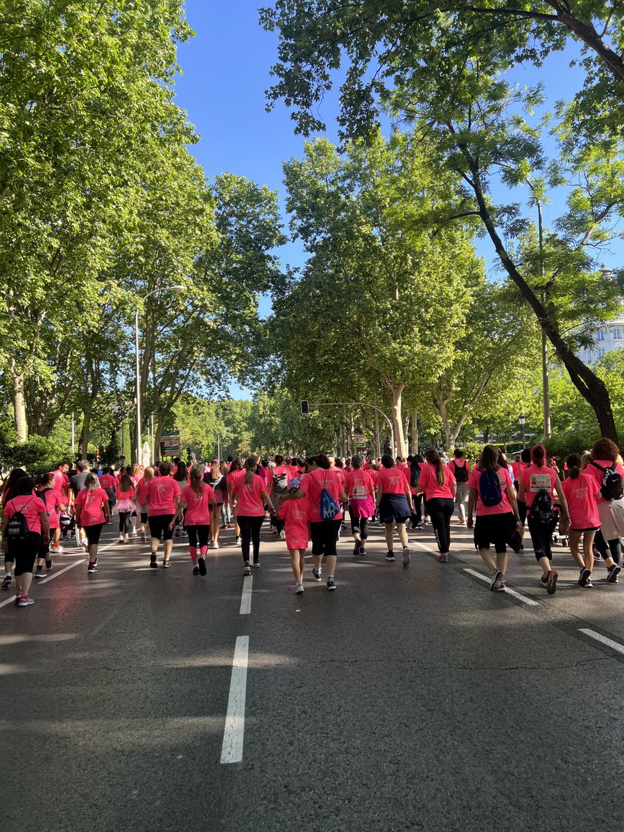 estudiosCEF's tweet photo. 🙌 ¡Ayer algunas de nuestras trabajadoras corrieron en la #CarreraDeLaMujer2023 celebrada en la ciudad de #Madrid! 🙌#MareaRosa @CarreraMujer https://t.co/ltTtZu0WeF