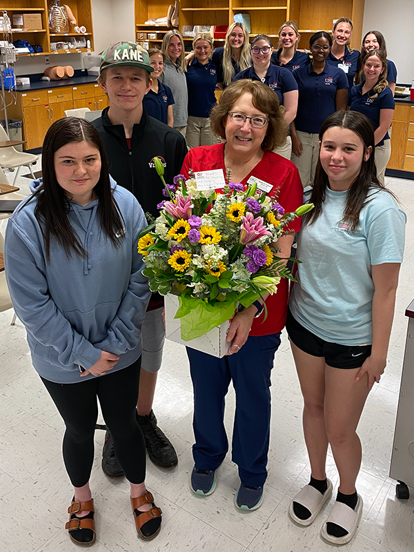 The theme for National Nurses Week is "Nurses Make a Difference: Anytime, Anywhere – Always." Three Posey County teens recently visited USI to thank a member of our Nursing faculty for her quick response when they were injured in an accident. Read more at USI.edu/seibert