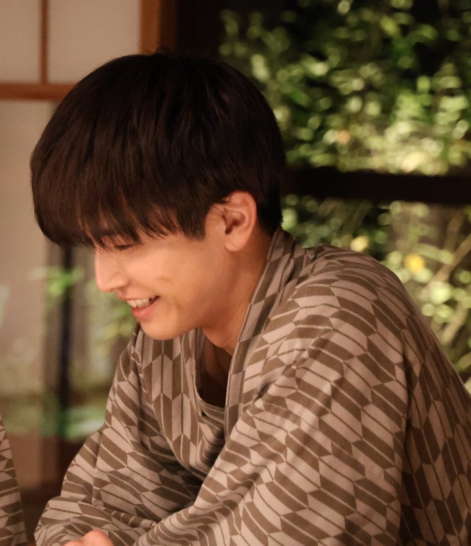 iwata_ta7's tweet photo. 一定の時期から年齢増えてないんじゃないかってくらいここ数年ビジュを維持していて我が推し凄い https://t.co/d8pHO7bNkS