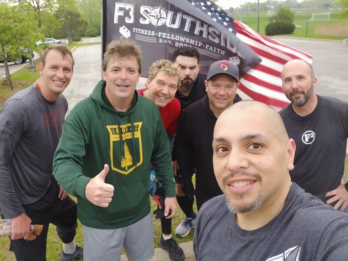 F3Southsid3's tweet photo. NEVER miss a Monday! #Halpert, #Kerrigan, and #PackageHandler leading the MEN on the #Southsid3! Perfect day for a beatdown! LFG #F3 https://t.co/SMrLYEgX6V