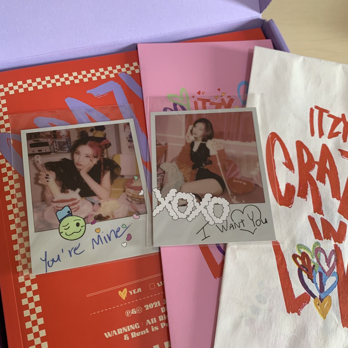 forchinozz's tweet photo. ปล่อยอัลบั้มเปล่า crazy in love ver.เยจี

➰ ได้ตามภาพ ขาดแค่การ์ดกับสแตนดี้
➰ ราคา 160 บาทรวมส่ง

สอบถามหรือดูเพิ่มเติมdm
#ตลาดนัดอิทจี #ตลาดนัดitzy https://t.co/1gaNWz9STi