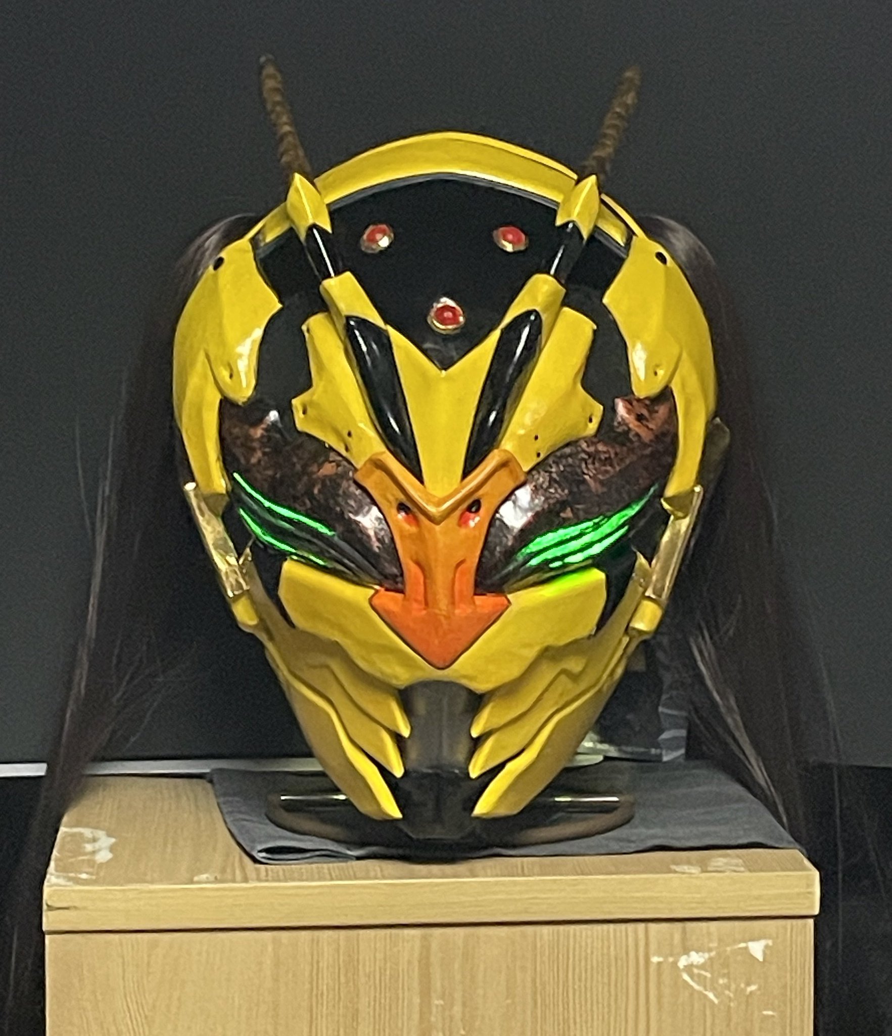 仮面ライダー　オーガ　マスク 仮面ライダーセイバー、仮面ライダーオーズの大人用布マスク登場
