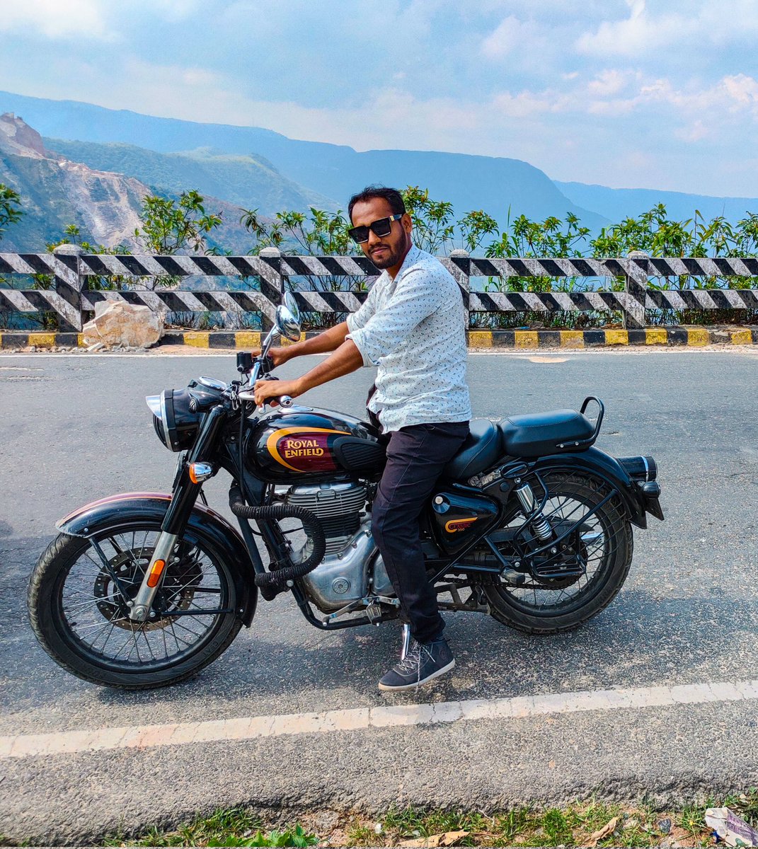arashiq11's tweet photo. Everything is possible when you feel your heart. I want to touch my intangible dream.....

Shillong, India.. https://t.co/dM1Sx4DodL