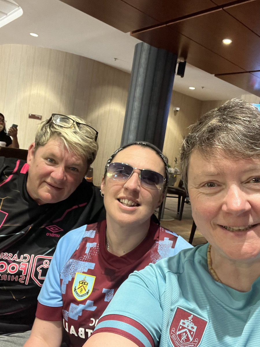 jrbfc's tweet photo. @BurnleyOfficial Checking in from Boston Massachusetts 🇺🇸 UTC https://t.co/6DNnN5A7fi
