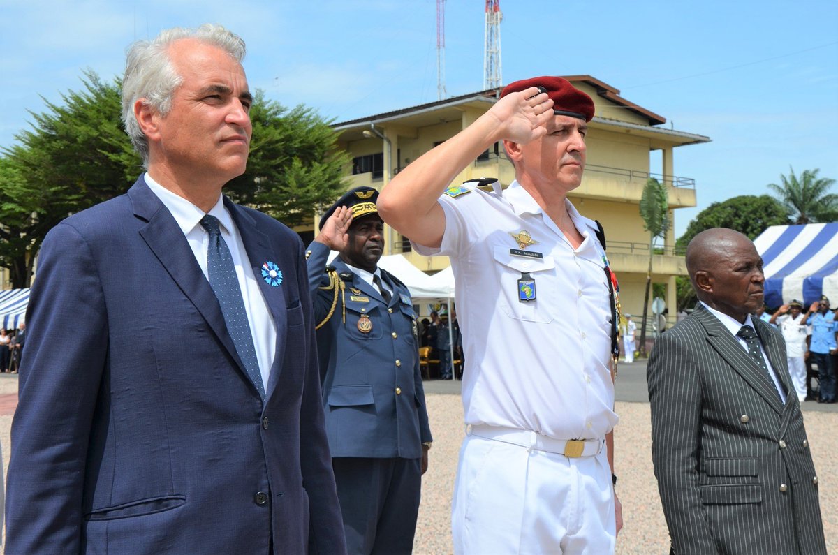 DLIAG_Officiel's tweet photo. #8mai Commémoration au #CampdeGaulle 🇫🇷 de la victoire sur l'Allemagne nazie
✅ Général de div. MABIN #COMELEF 🇫🇷, ambassadeur 🇫🇷 M. LAMEK @Franceaugabon, général de div. OSSIMA NDONG #CEMGFA 🇬🇦 + diplomates, militaires et civils
✅ Forte représentation des #FAG 🇬🇦
@EtatMajorFR https://t.co/6FnyKd9JdY