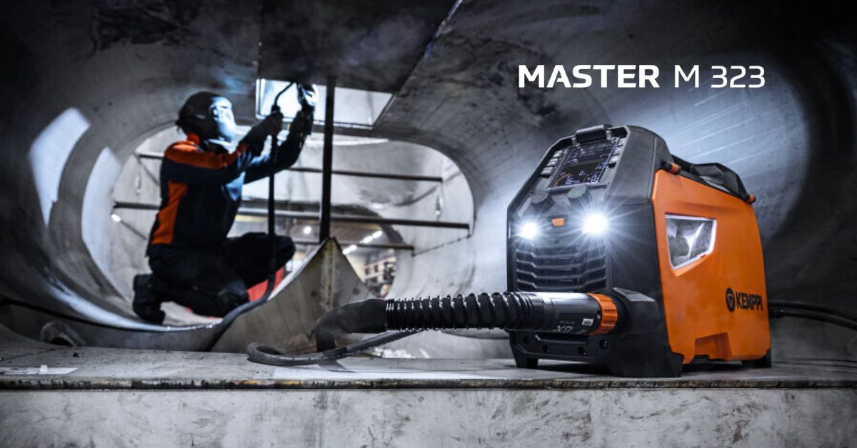 𝗠𝗮𝘀𝘁𝗲𝗿 𝗠 𝟯𝟮𝟯 - a portable, light, small MIG/MAG welder ready for big jobs

👉 320 A with 40% duty cycle
👉 3-phase power supply
👉 External dimensions L520 x W250 x H379 mm 
👉 Weight 18.5 kg 
👉 Degree of protection IP23S

Read more: lnkd.in/gwWAHYVM
#welding