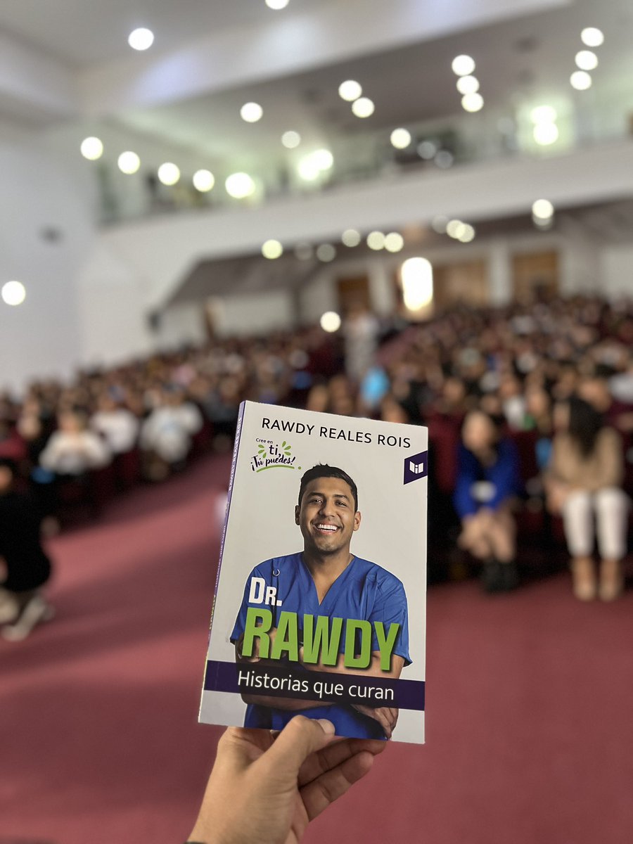 RawdyReales's tweet photo. Un día de muchas emociones para mi, estuve nuevamente en Venezuela 🇻🇪 y hablamos de medicina y mi libro #HistoriasQueCuran Frente a 500 médicos y estudiantes de medicina.
De verdad que honor llevar la medicina a cada rinconcito del mundo. https://t.co/Ifkhhgcke9