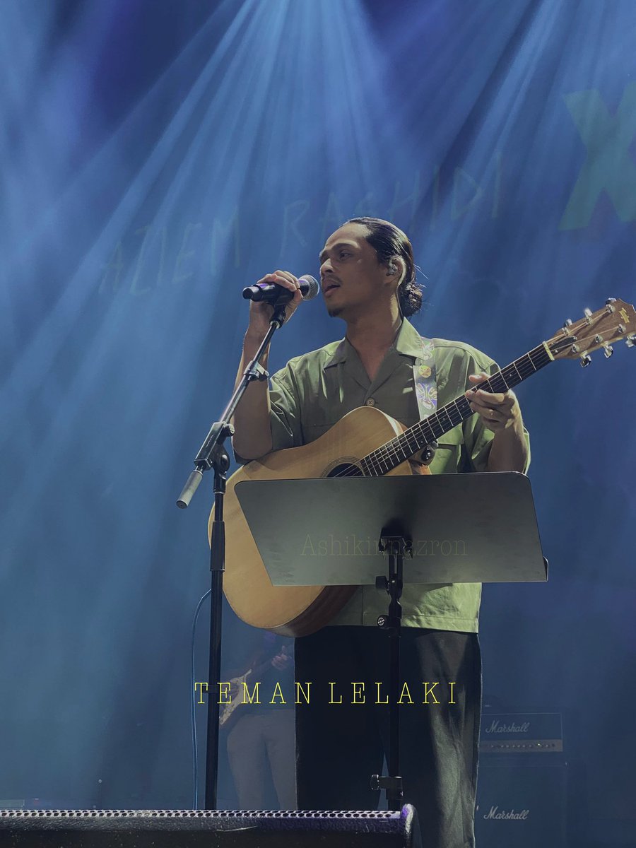 My favourite voice — <a href="/lolaophy/">lola</a> <a href="/temanlelakii/">TEMAN LELAKI</a> <a href="/ELMIELMO/">Elmi</a> . 📸 myself