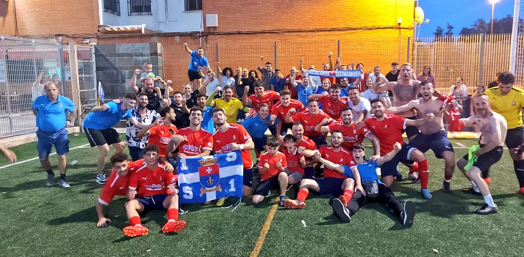 A muerte con ellos. 👊👊
El viaje continúa...💙🤍