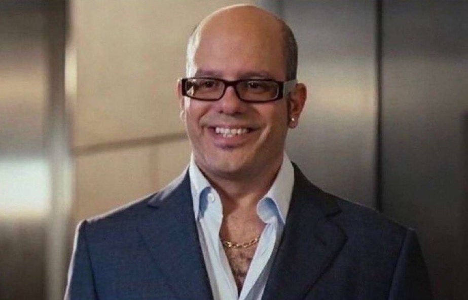 imJustRed's tweet photo. This man tried to molest six chipmunks in like four different movies tf is wrong with him 😭😭 https://t.co/VzWdTxZaDs