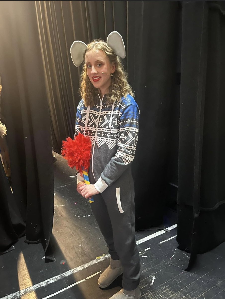 catcat37's tweet photo. What a day yesterday watching my girl shine on stage as Horton the Elephant at @theforumtheatre thank you so much @Kennedystudios for the amazing opportunity - what a show 👏 🌟🌟🌟 https://t.co/t2s41S6XCm
