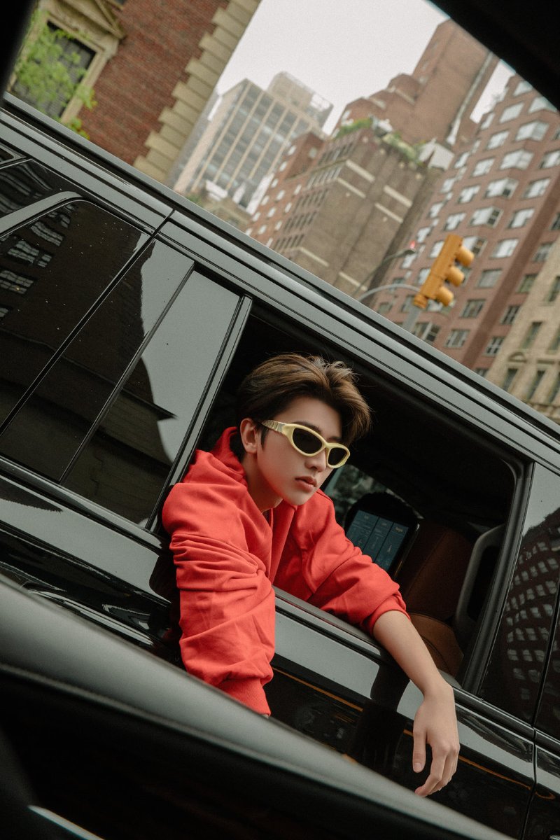 Xiaokun_CXK's tweet photo. ลูกบ้านนี้ ทั้งหล่อทั้งซนเลยคับ 😍

© 蔡徐坤工作室 https://t.co/kDijr19u5t
