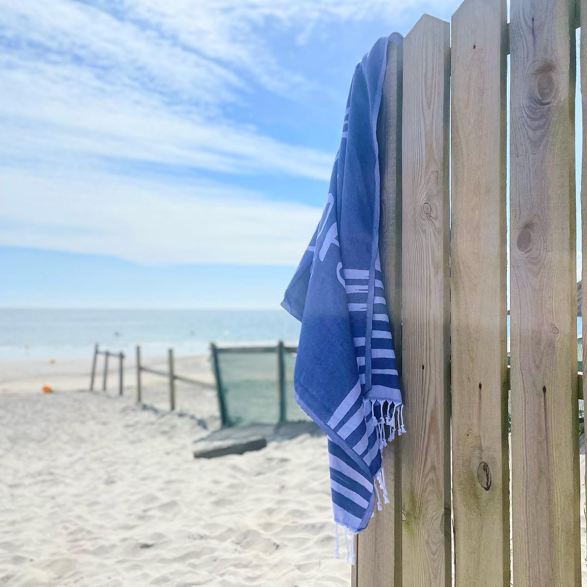 SeaKisses's tweet photo. Forget the weather and invest in a summer dream! That’s our mantra for a soggy Bank Holiday Monday….and our 20% off 2 Beach Sheets discount is still running. Code = MAYDAY https://t.co/Zy9rPRCONQ