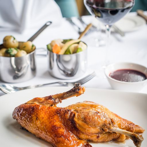 Indulge in one of our diners favourite choices, Roast Half Duck served with a Bacon & Tarragon Champ, and a Plum & Berry reduction🍗 Book your table now for your weekend of dining: old-ground-hotel.tablepath.com/reservations#b… #diningexperience #clarefoodie #localproduce #supportlocal #oldgroundhotel