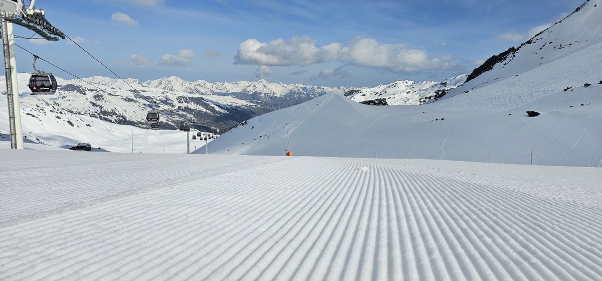 3Vallees_france's tweet photo. Val Thorens ferme aujourd'hui... rejoignez-nous pour skier à nouveau le 25 Nov!
#Les3Vallees #InfiniteMountainExperiences
📷 @GhislainG51 https://t.co/cVQVEUSp98