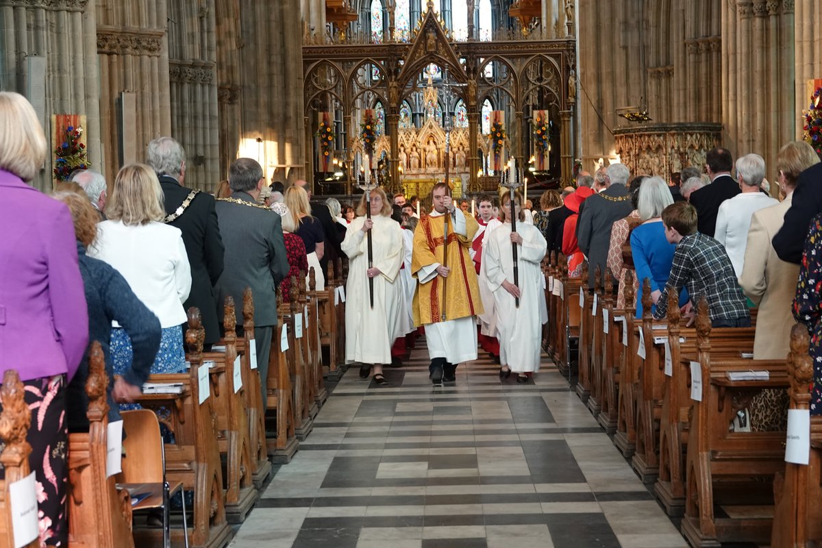 WorcsLieutenant's tweet photo. Thank you to the Dean and the Bishop of Worcester for a wonderful Coronation service at Worcester Cathedral yesterday, attended by the Lord-Lieutenant, High Sheriff, civic leaders and members of public. Outstanding Cathedral music added to the uplifting occasion. @WorcCathedral https://t.co/e0HqmFDpY8