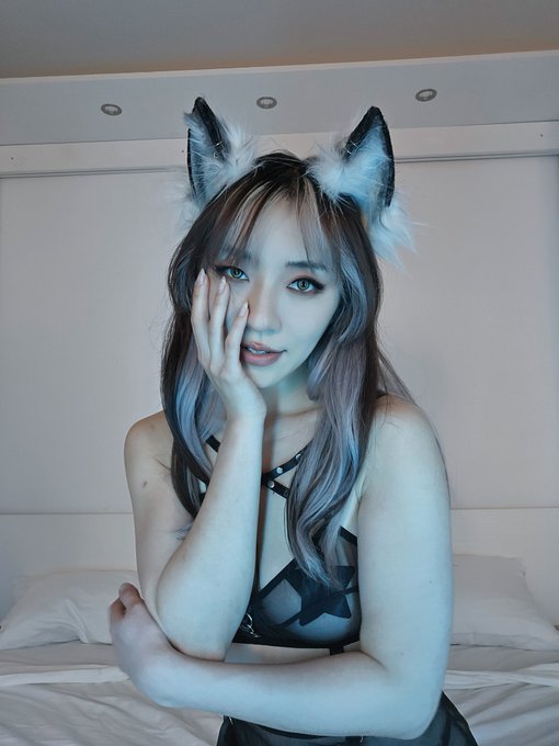 Watch sussy stella's leaked NSFW photo on TwXstars