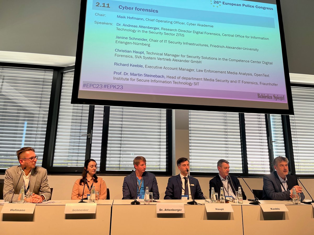 FraunhoferSIT's tweet photo. Unser Experte Martin Steinebach war Teil des Europäischen Polizeikongress #EPC23. Hier sieht man ihn im Forum 2.11 zum Thema Cyber-Forensik.
#fraunhofer #fraunhofergesellschaft #fraunhofersit #ITForensik #Cyberforensik #itforensics https://t.co/IVWn6UOsxX