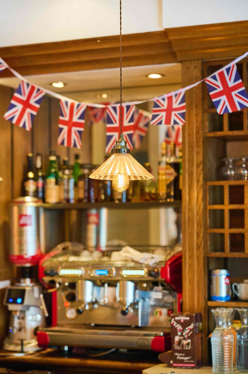 What a weekend! We're open as usual today, so you can enjoy great Italian food all day (P.S. It's the last day to try our Coronation special 👑)