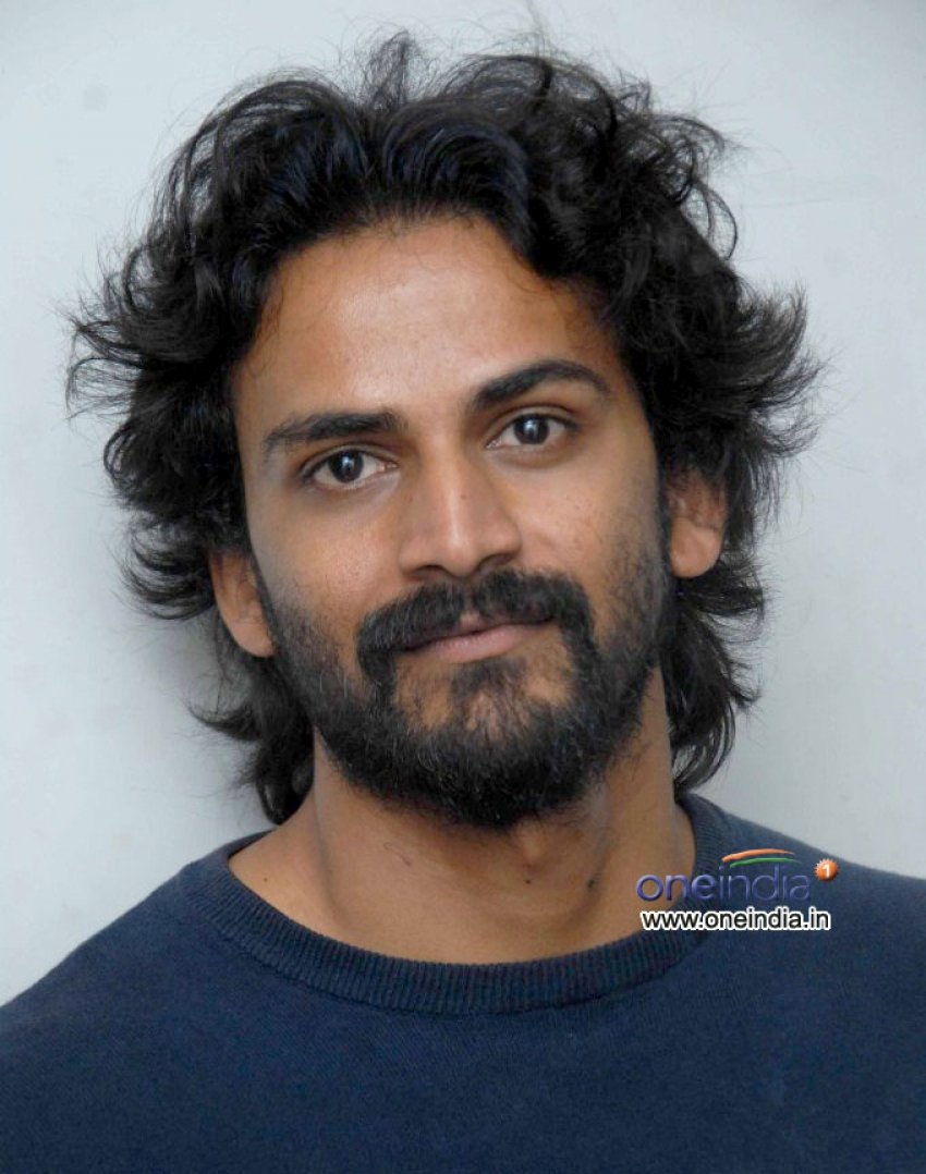jeeviwrites's tweet photo. Post the same actor in two roles that show their range!!
Dhananjay ❤️🔥🫶🤩
#Jayanagara4thBlock #GurudevHoysala https://t.co/6nhNX9YkP7