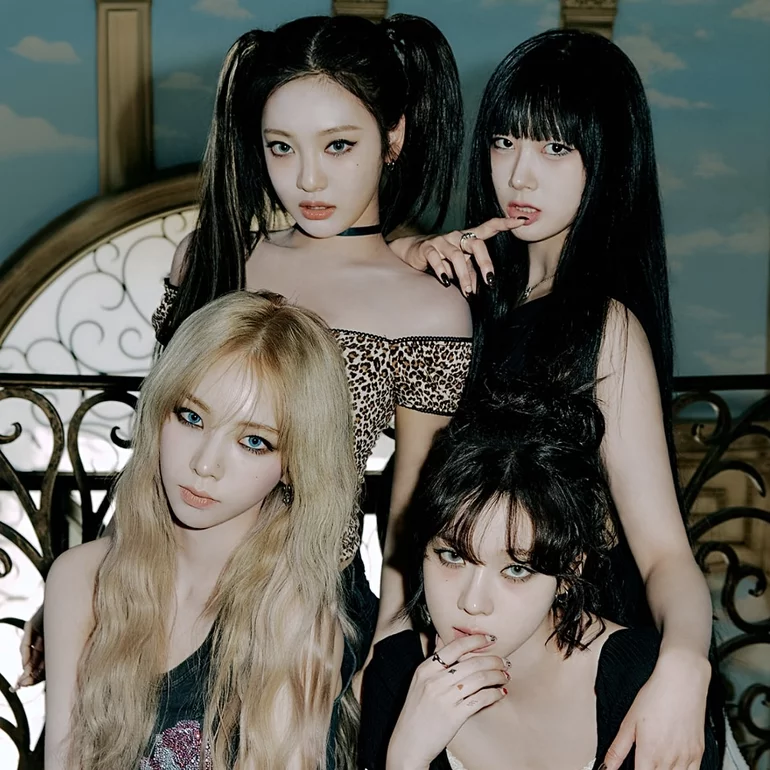 "MY WORLD" by <a href="/aespa_official/">aespa</a> breaks the record for the highest 1st day of sales by a female group on Hanteo history (1.19M copies).