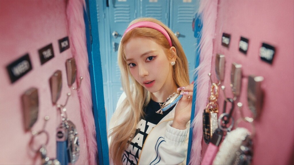 aespacord's tweet photo. 【 🎬 】 #Melon #멜론 #멜론비디오 

[MV]Spicy | aespa | 03:25 

▶️ https://t.co/zZSY5u2YPA 

#에스파 #aespa #æspa 

#뮤직비디오 #MusicVideo 

#영상 #Video https://t.co/JMVU64C3wk