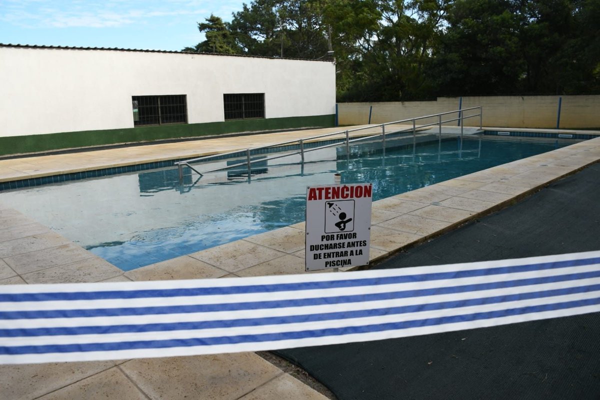 🇺🇾CANELONES | El MTOP inauguró en la Colonia de Vacaciones de UCOT en El Pinar, una piscina para niños y adultos que utilizarán grupos coordinados por Movimiento Tacurú y la instalación de medidas contra incendio, a través del programa #ConveniosSociales.
💰 Aporte: $U3 millones.