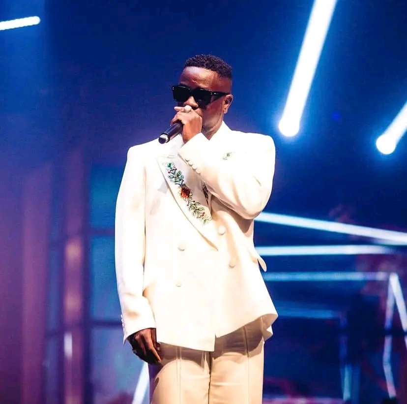 i_Sarfo1's tweet photo. If u looking for the best rapper ever, just post his pic n shut the fu#k up
#24vgma https://t.co/kwc2X9VIrz