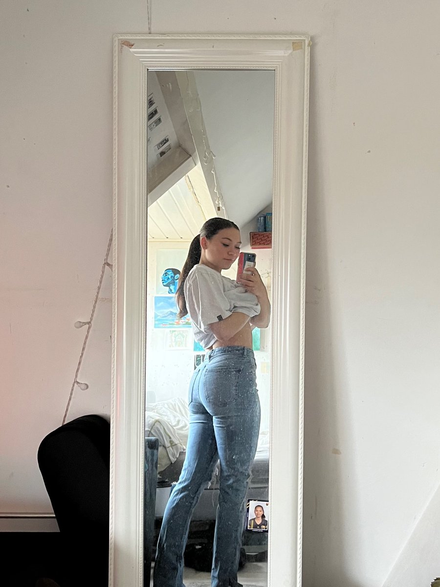 Liesbeth gym era tweet media