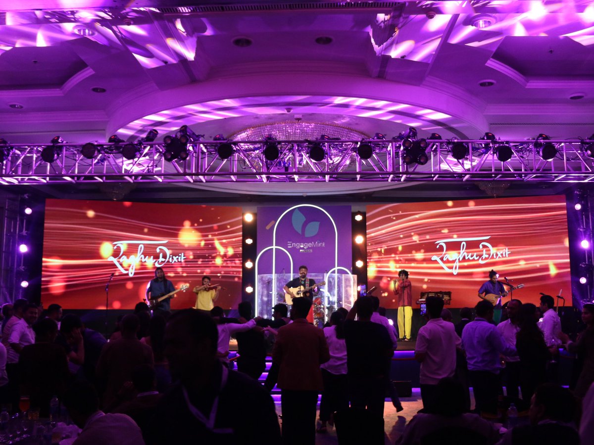WebEngage's tweet image. Mumbai, you’ve been an absolute delight like always. Thank you to all the 1000+ folks who showed up. It was truly a day to remember. ✨

Here are a few glimpses of the event. Can’t wait to recreate this around the world. 🌎

See you around! 

#EngageMint2023 #MumbaiEdition