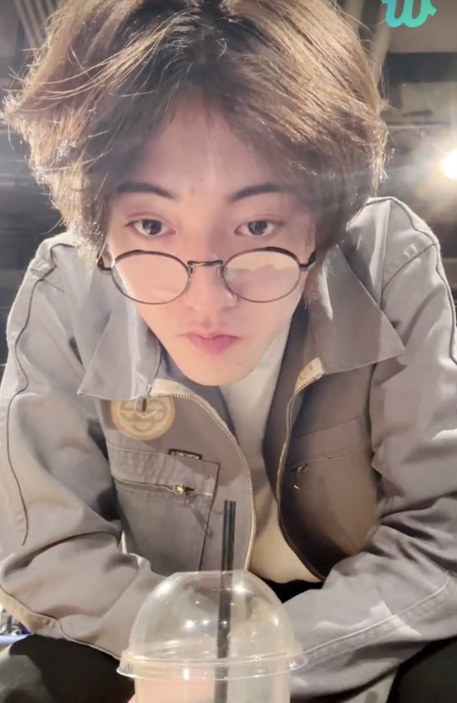 moosukky's tweet image. ช่วงทึเมพบปะกับโตะ เคลียร์ปัญหากับอิวายจี 555555555555