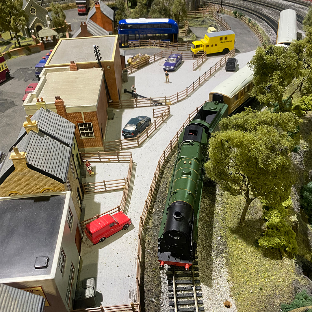 hornby's tweet image. We could get used to having a long weekend! 🚂

Lots of extra time for enjoying our recent Signal Box and running locomotives on our layout! (Can you spot the Corgi Coronation Routemaster?!)

How are you spending your Bank Holiday?

#Hornby #Modelrailway #KingsCoronation