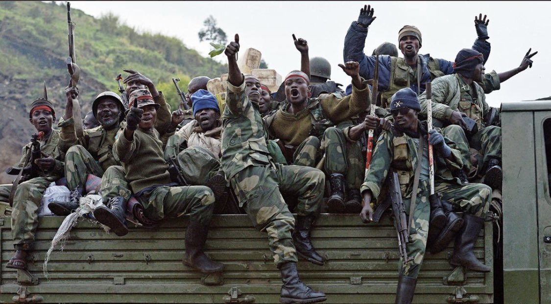 tokwauluaena2's tweet photo. #RDC RégimePR @fatshi13 son #UnionSacrée doivent prendre décapitations #Mbakana au sérieux sinon #EAC #Kagame ne vont même pas les laisser régner sur #RépubliqueDeGombe financée par BanqueCentrale
Des policiers décapités.Faut envoyer @FARDC_off pour éliminer menace MAINTENANT 🇨🇩 https://t.co/BWUG1f9TOc